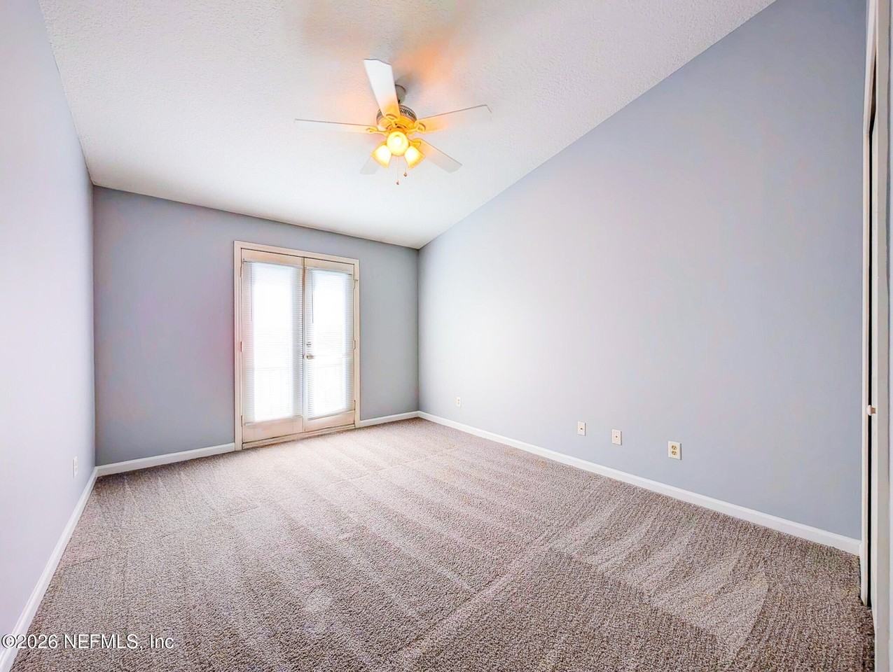 13715 Richmond Park Dr N #507 - Photo 6 of 13