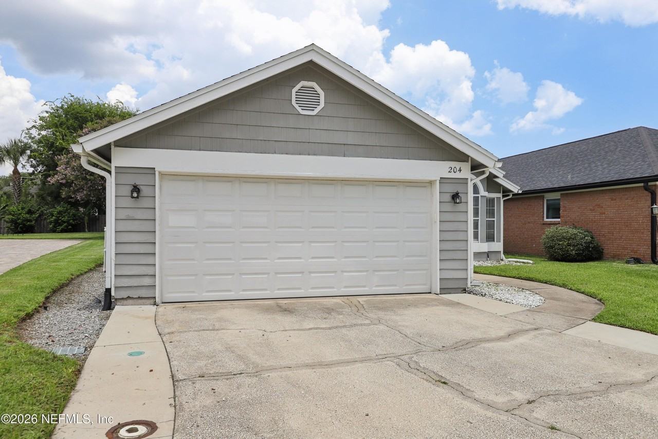 204 Crosstern Ct - Photo 2 of 41