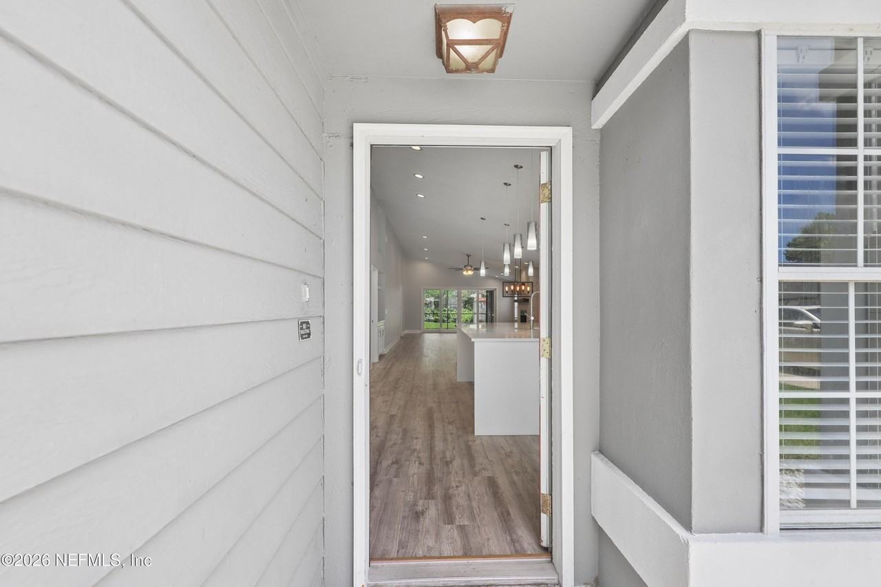 204 Crosstern Ct - Photo 4 of 41