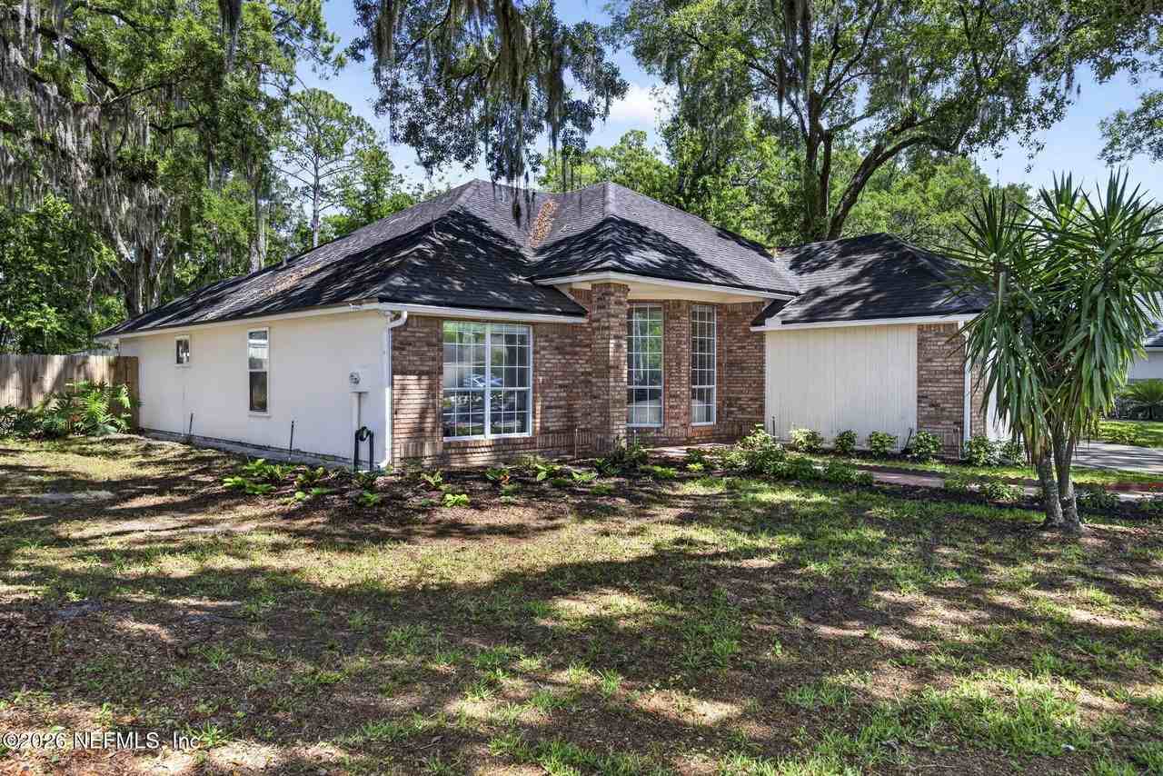 9515 Broken Oak Blvd - Photo 2 of 30