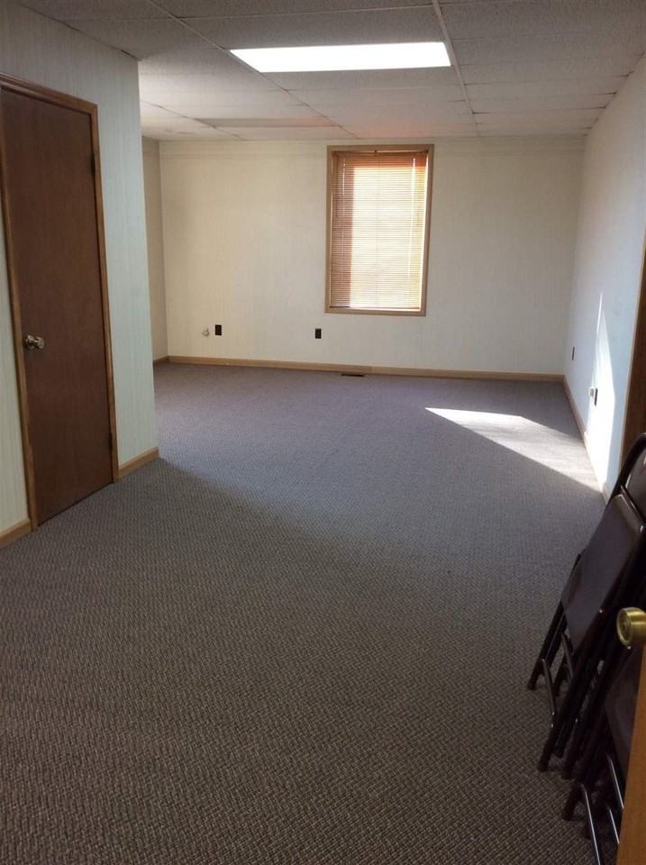312 N Wayne St - Photo 3 of 3