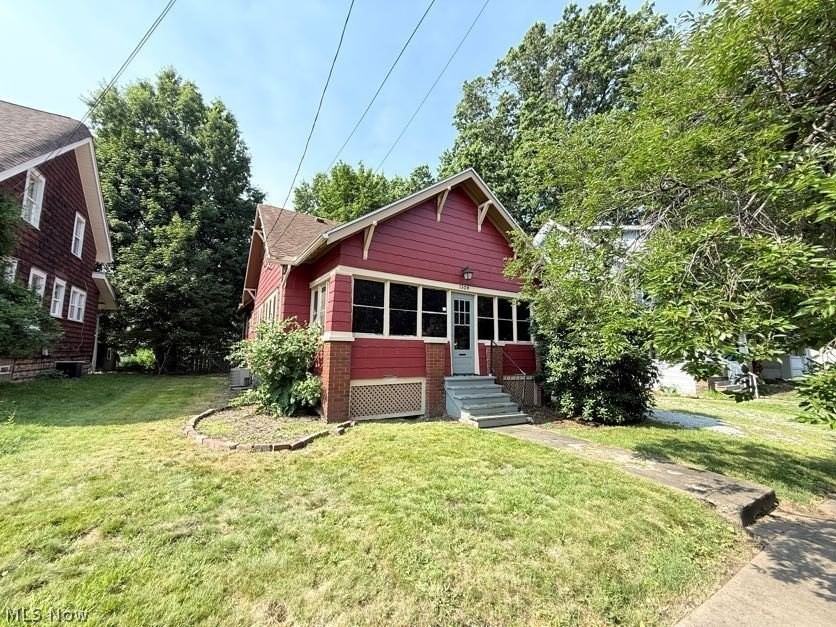 1504 Preston Ave - Photo 2 of 33