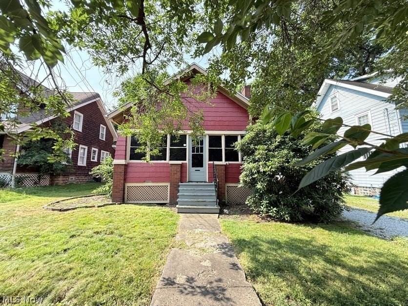 1504 Preston Ave - Photo 5 of 33
