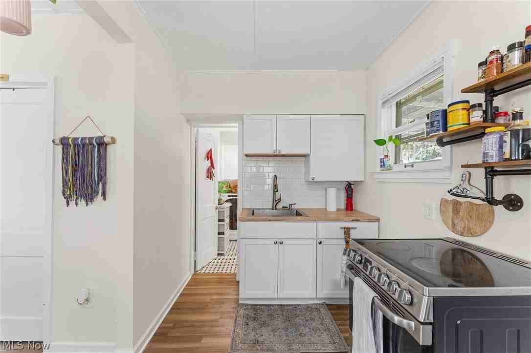 220 Morton Rd - Photo 5 of 21