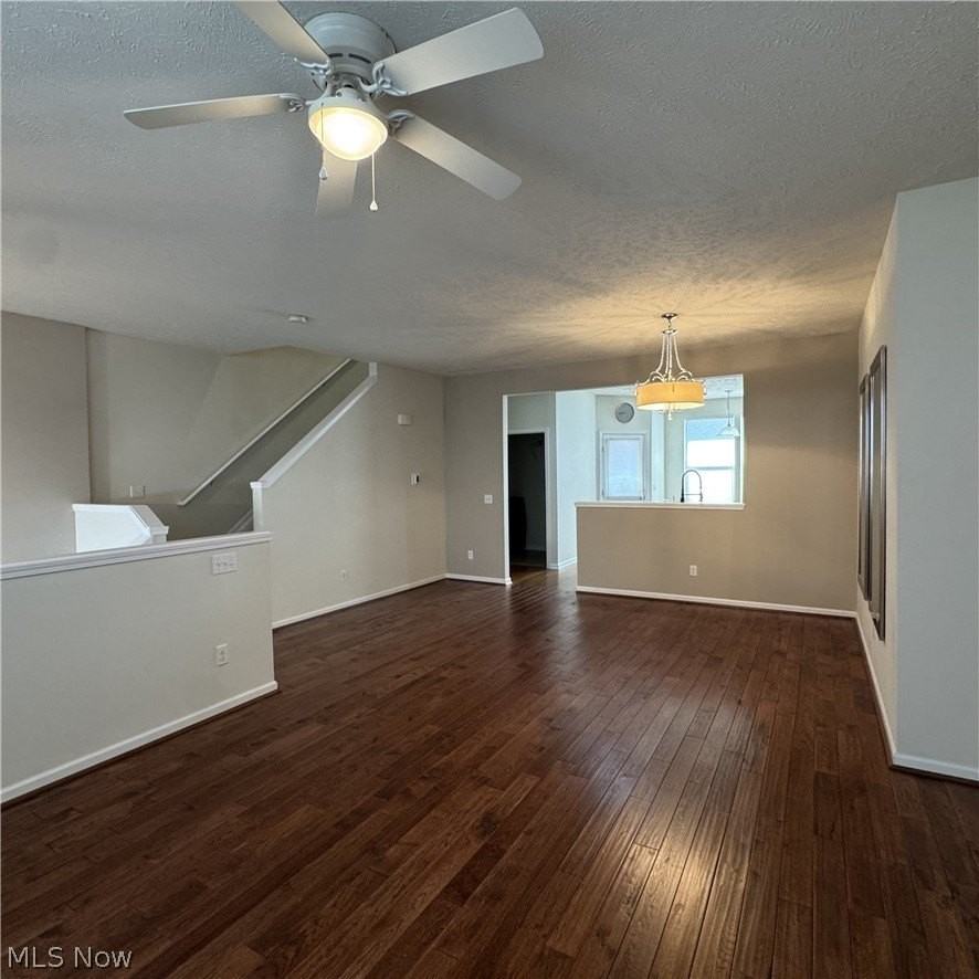 393 Caleb Dr - Photo 3 of 15
