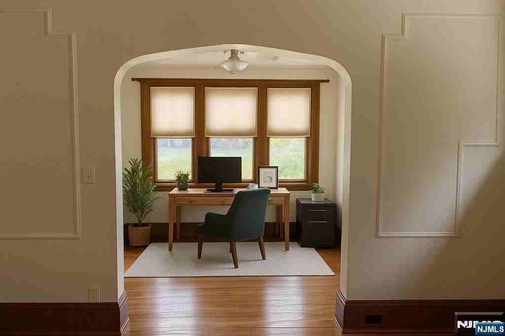37 Columbus Ave - Photo 7 of 22