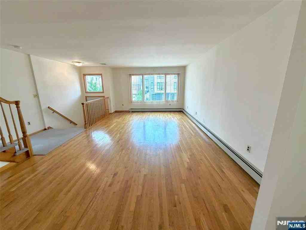 236 Grant Ave #A - Photo 2 of 16