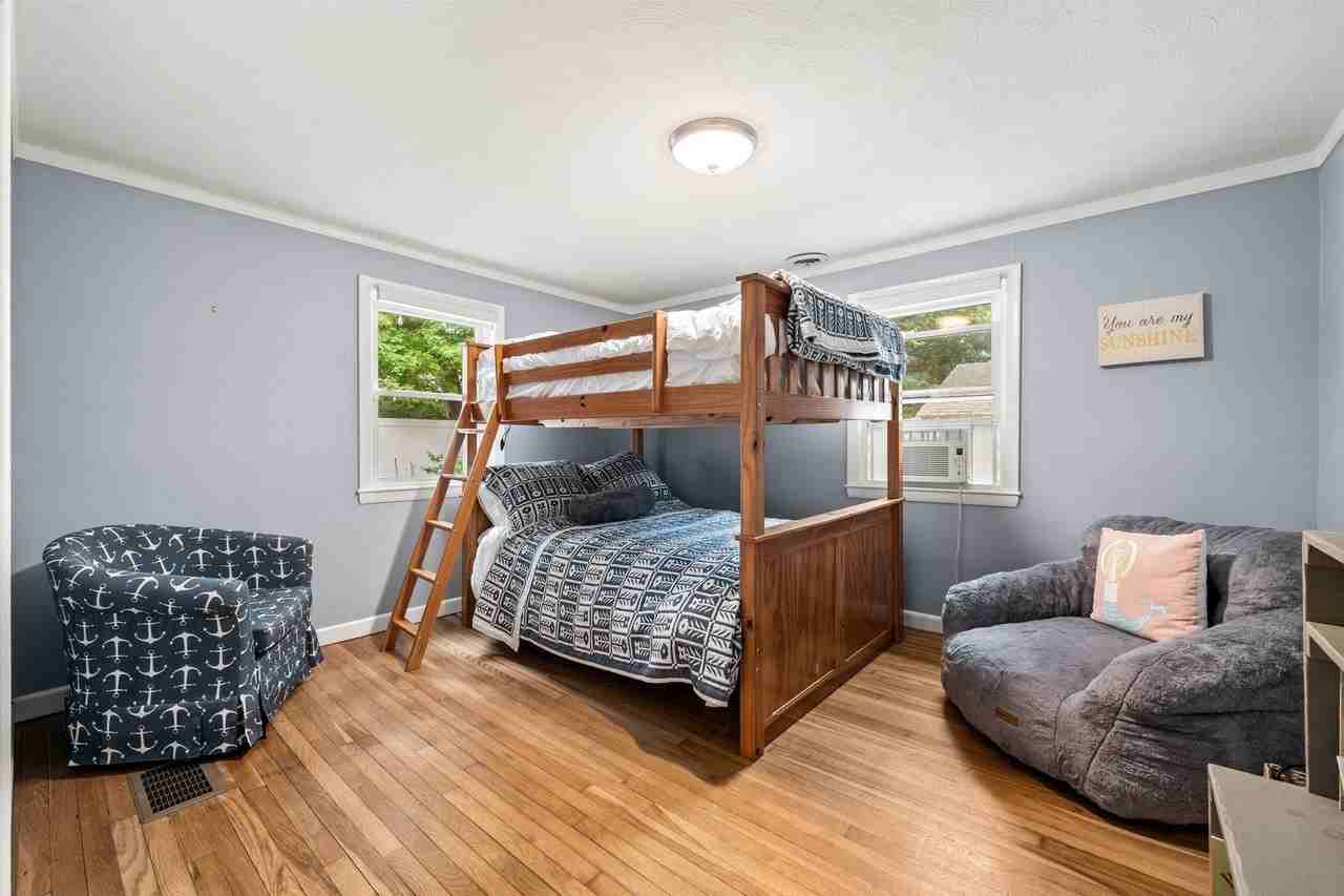 11 Pine St - Photo 7 of 21