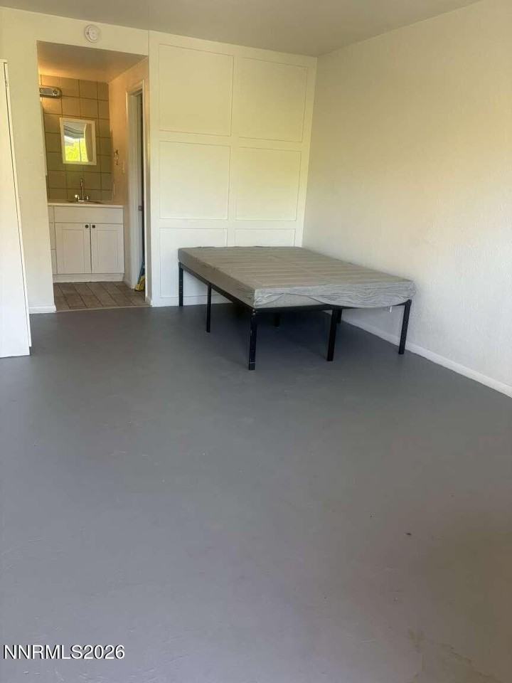 500 University Way - Photo 6 of 7