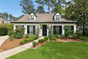 featured image of 105 Cerf Pl