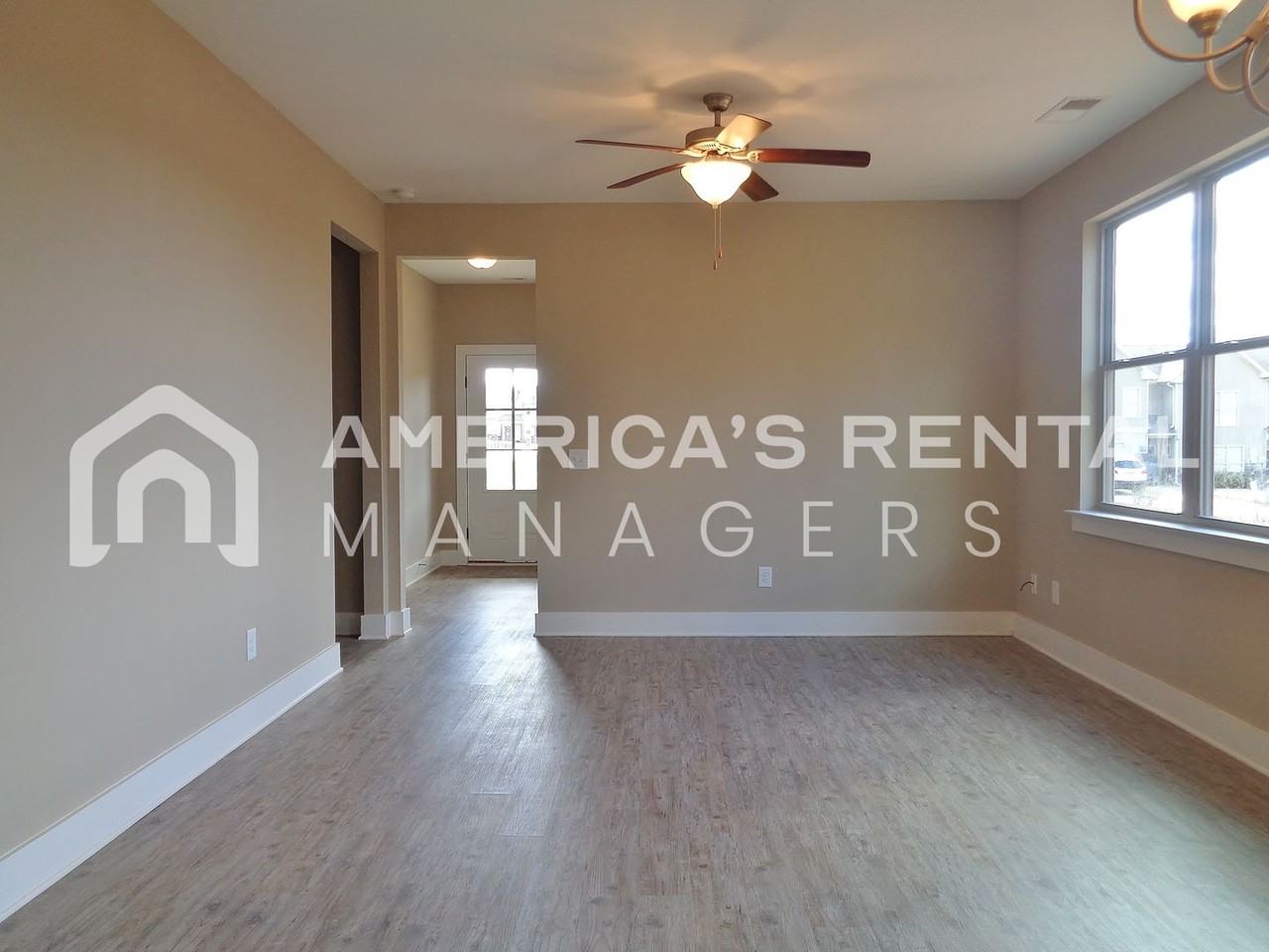 602 The Heights Ln - Photo 3 of 12