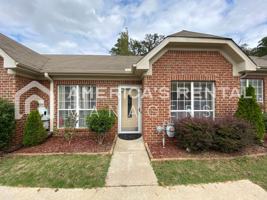 featured image of 2807 Southwood Ln