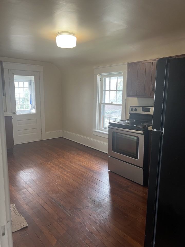 W Donegal St & S Market St - Photo 6 of 16
