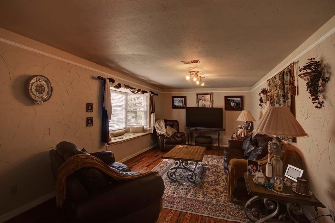 1202 Tanglewood Trl - Photo 6 of 19