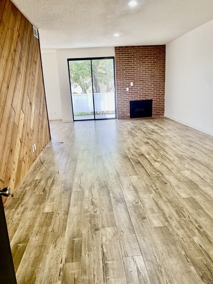 14411 Riverside Drive #10 - Photo 5 of 9