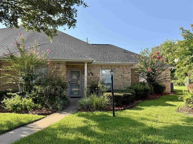 7811 Pecan Dr