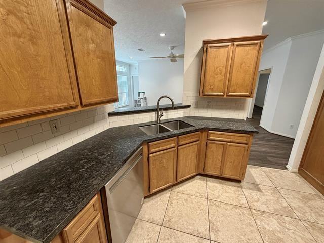 7811 Pecan Dr - Photo 6 of 23
