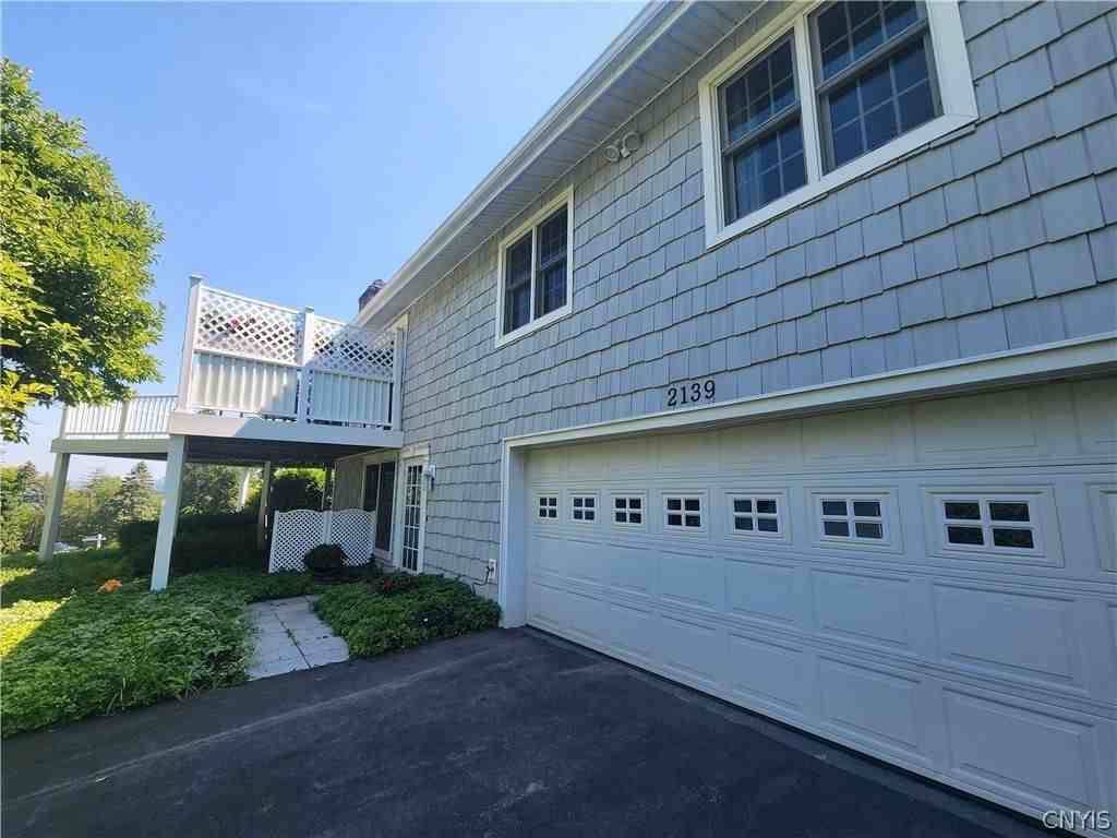 2139 Terrace Ln S - Photo 6 of 45