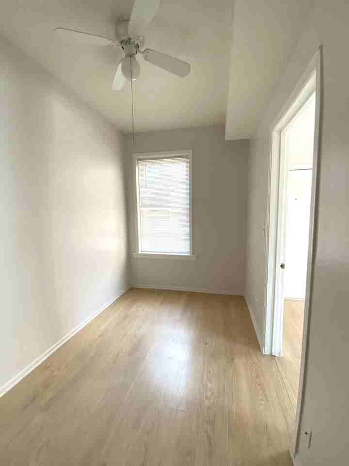 1103 N Ashland Ave ##3r - Photo 5 of 17