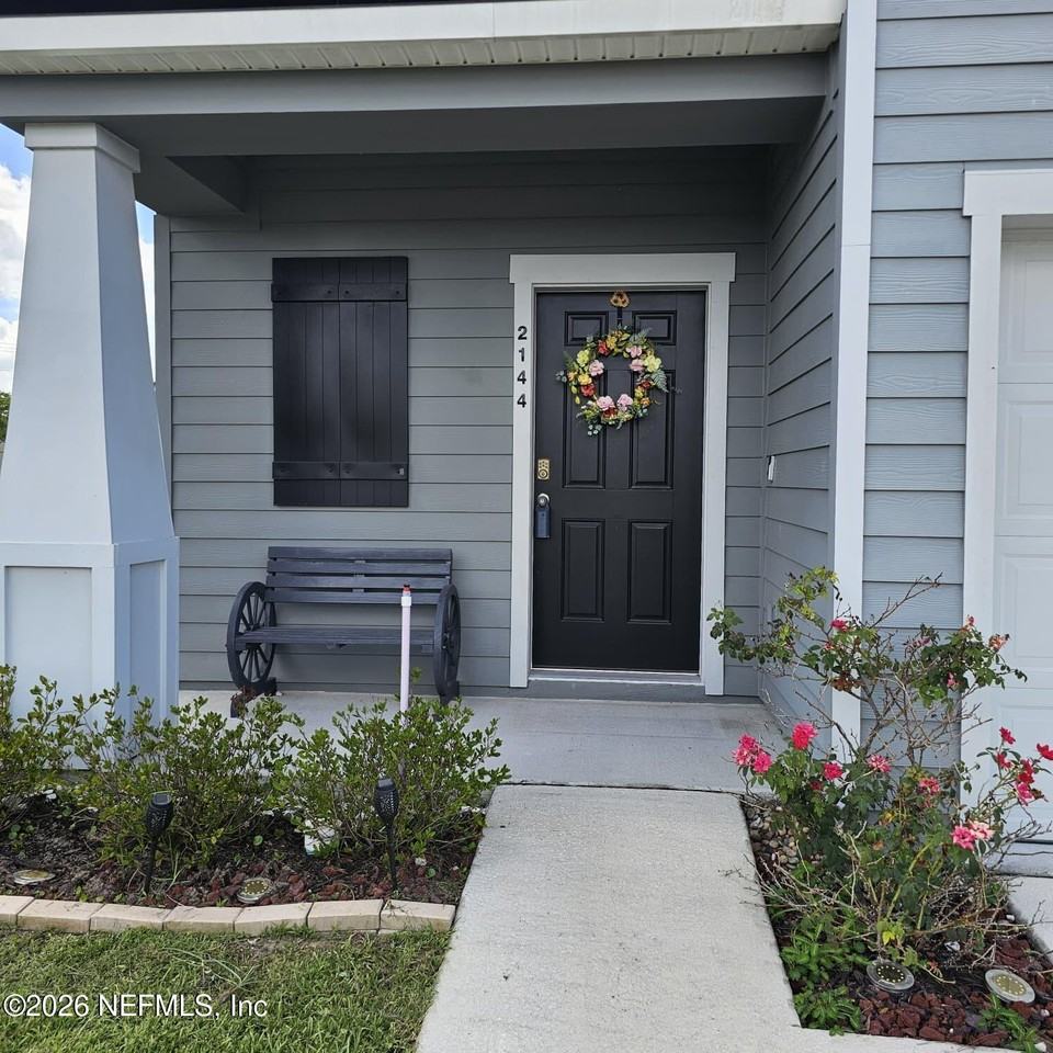 2144 Province St - Photo 2 of 26