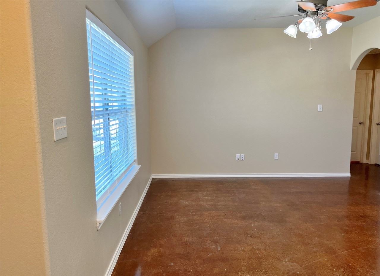 120 Sunburst Ct - Photo 2 of 19