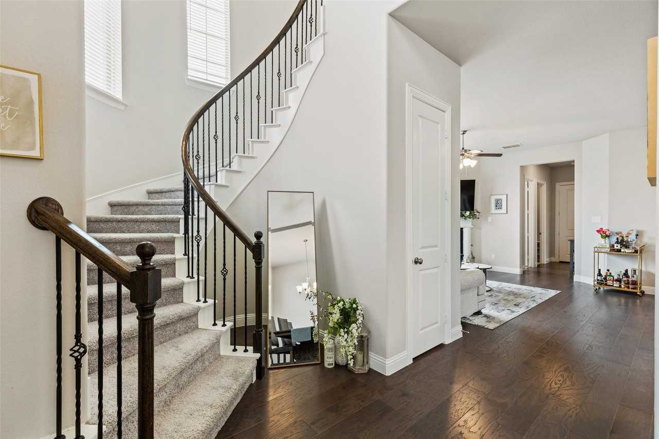 3614 Adriana Ave - Photo 5 of 30