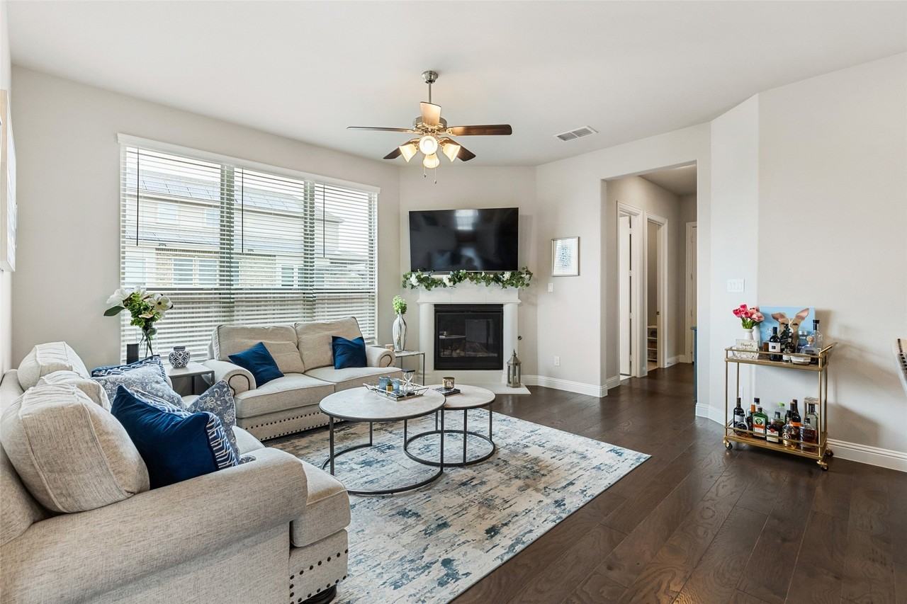 3614 Adriana Ave - Photo 6 of 30