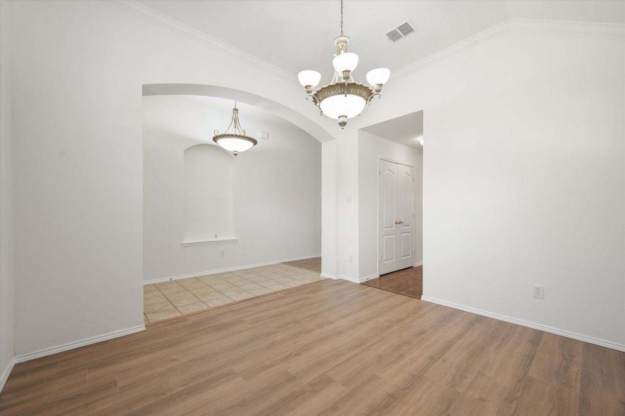 4111 Kite Ln - Photo 5 of 28
