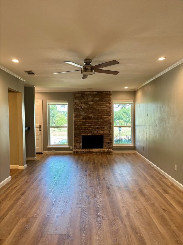 10704 Pagewood Dr #34 - Photo 2 of 24