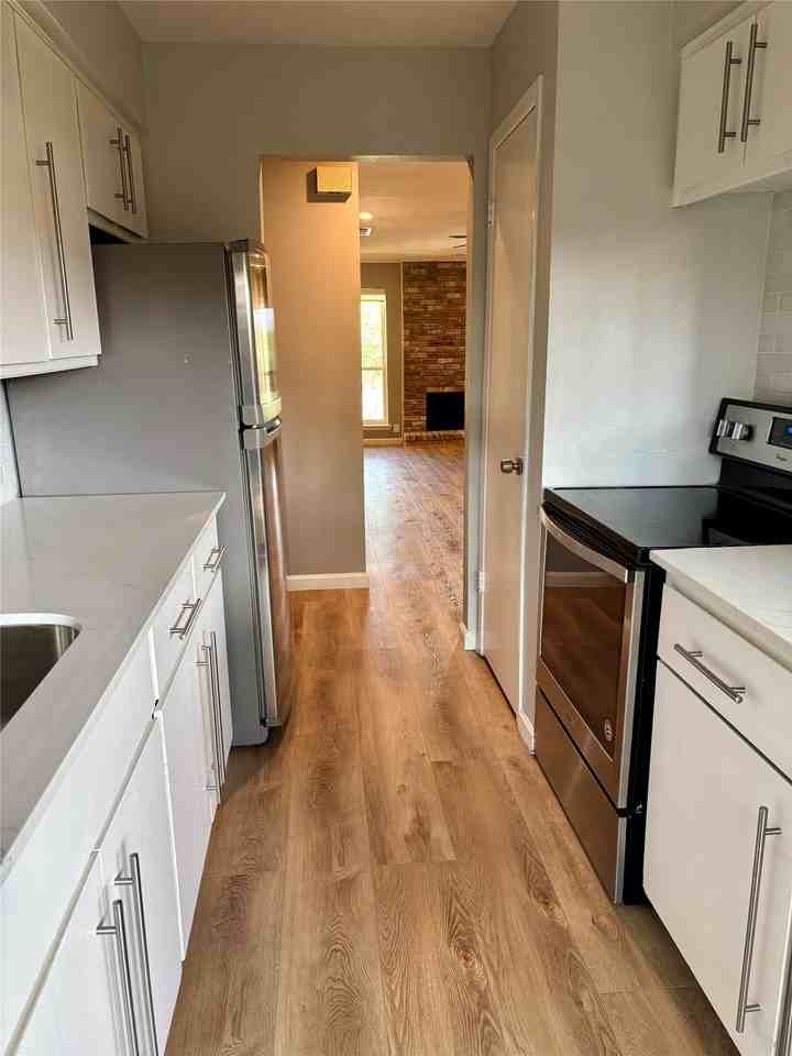 10704 Pagewood Dr #34 - Photo 7 of 24
