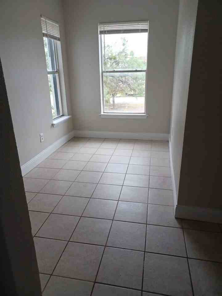 1217 S 3rd St #3 - Photo 5 of 6