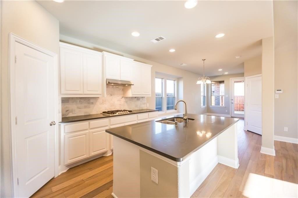 4309 Meadow Hawk Dr - Photo 7 of 28