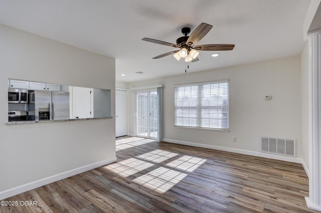 2907 S Jackson Ave - Photo 7 of 25