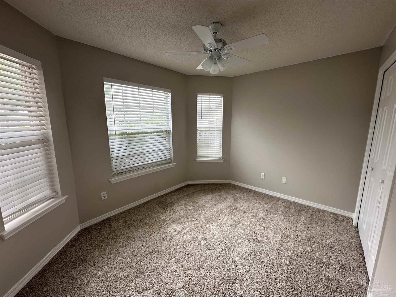 4110 Spinnaker Pl - Photo 7 of 11