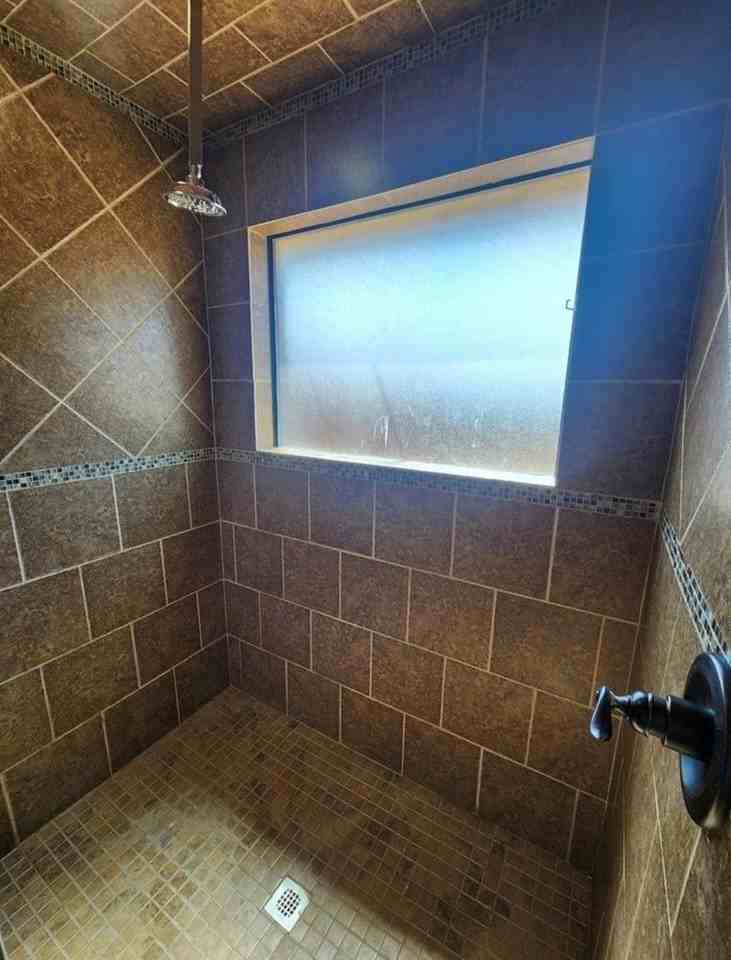 406 S Jefferson St - Photo 2 of 22