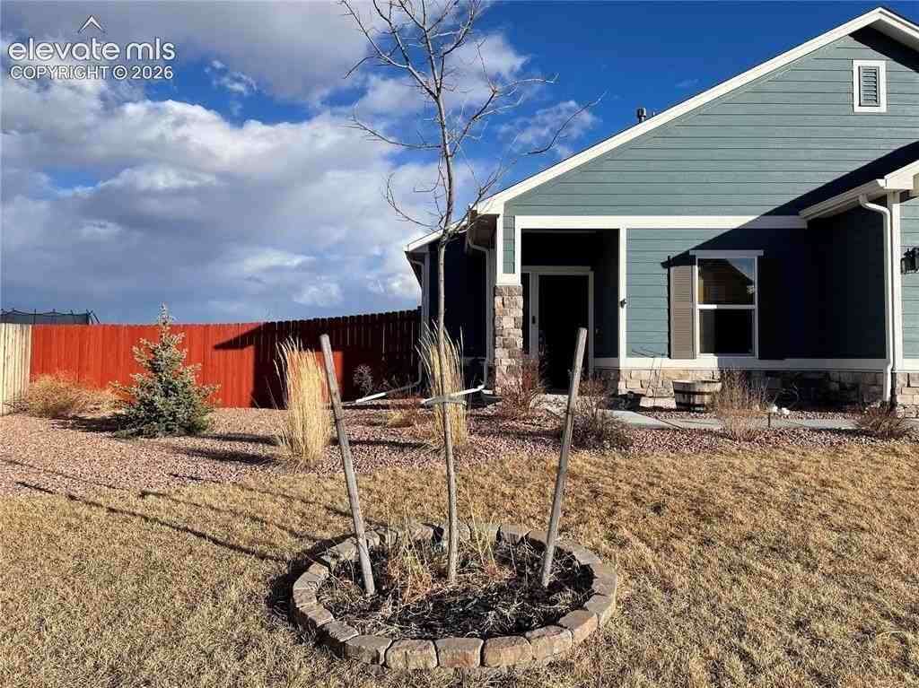 8021 Berwyn Loop - Photo 3 of 23