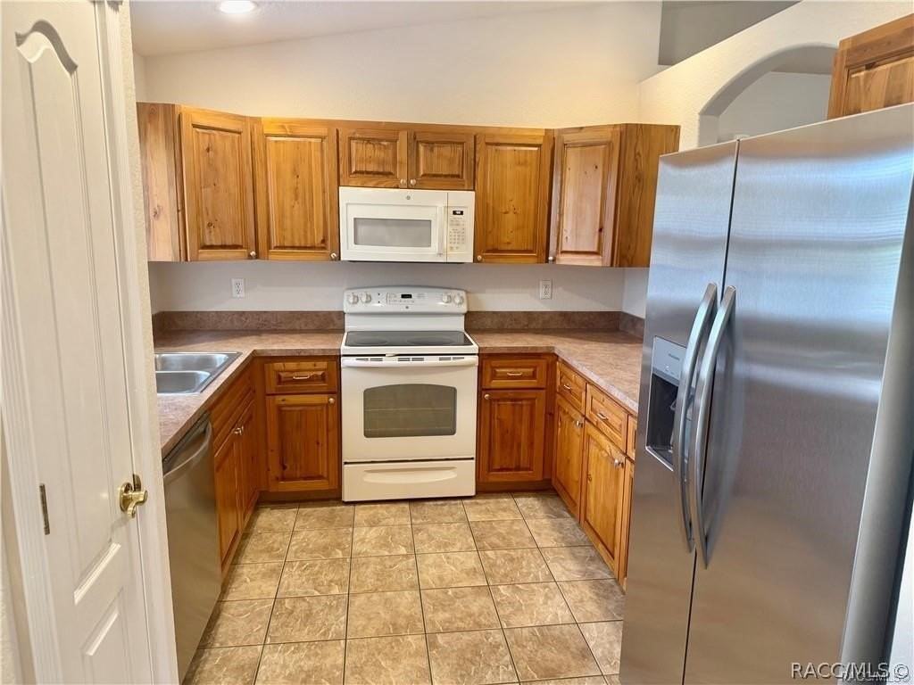 5768 N Summerfield Pt - Photo 4 of 15