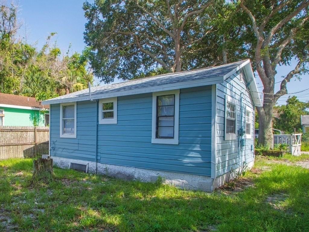 3370 45th Pl - Photo 7 of 31