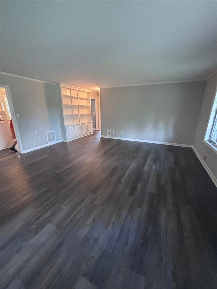 1702 Park St #A - Photo 6 of 9