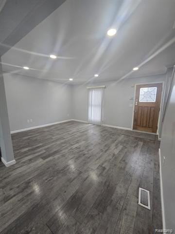 8410 Hickory Dr - Photo 5 of 27