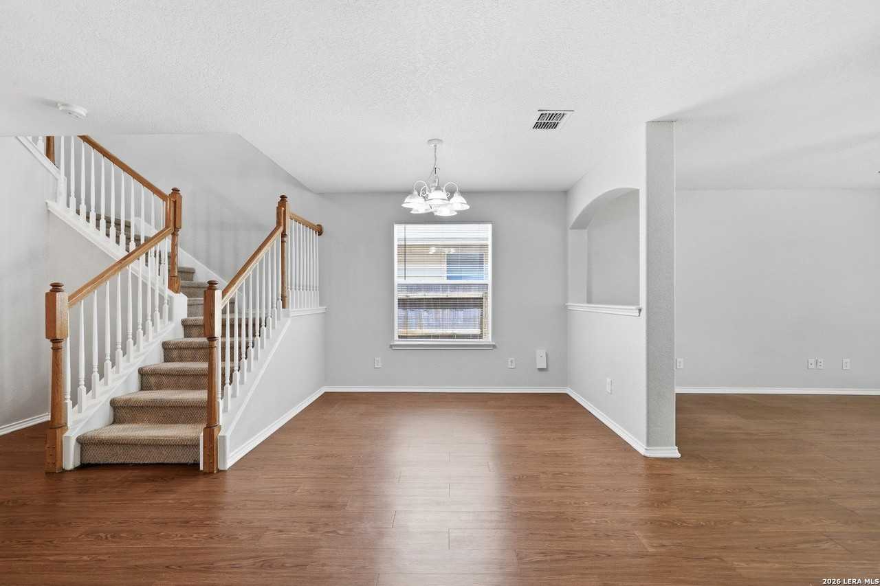 10307 Roseangel Ln - Photo 4 of 26