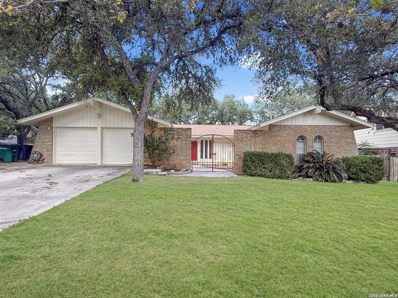 14707 Chimney Way St - Photo 2 of 28