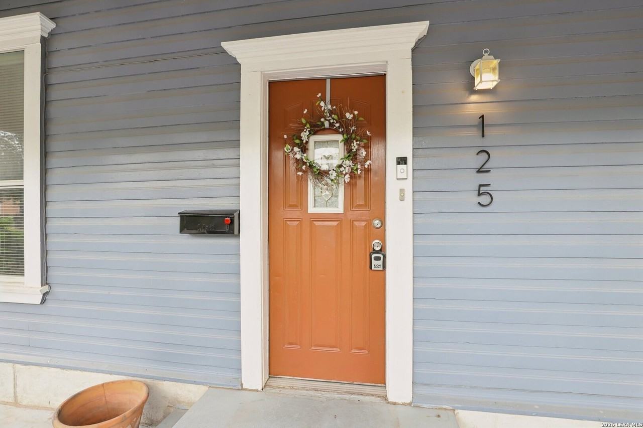 125 Stace - Photo 5 of 42