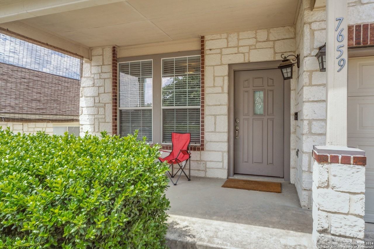 7659 Presidio Ledge - Photo 2 of 25