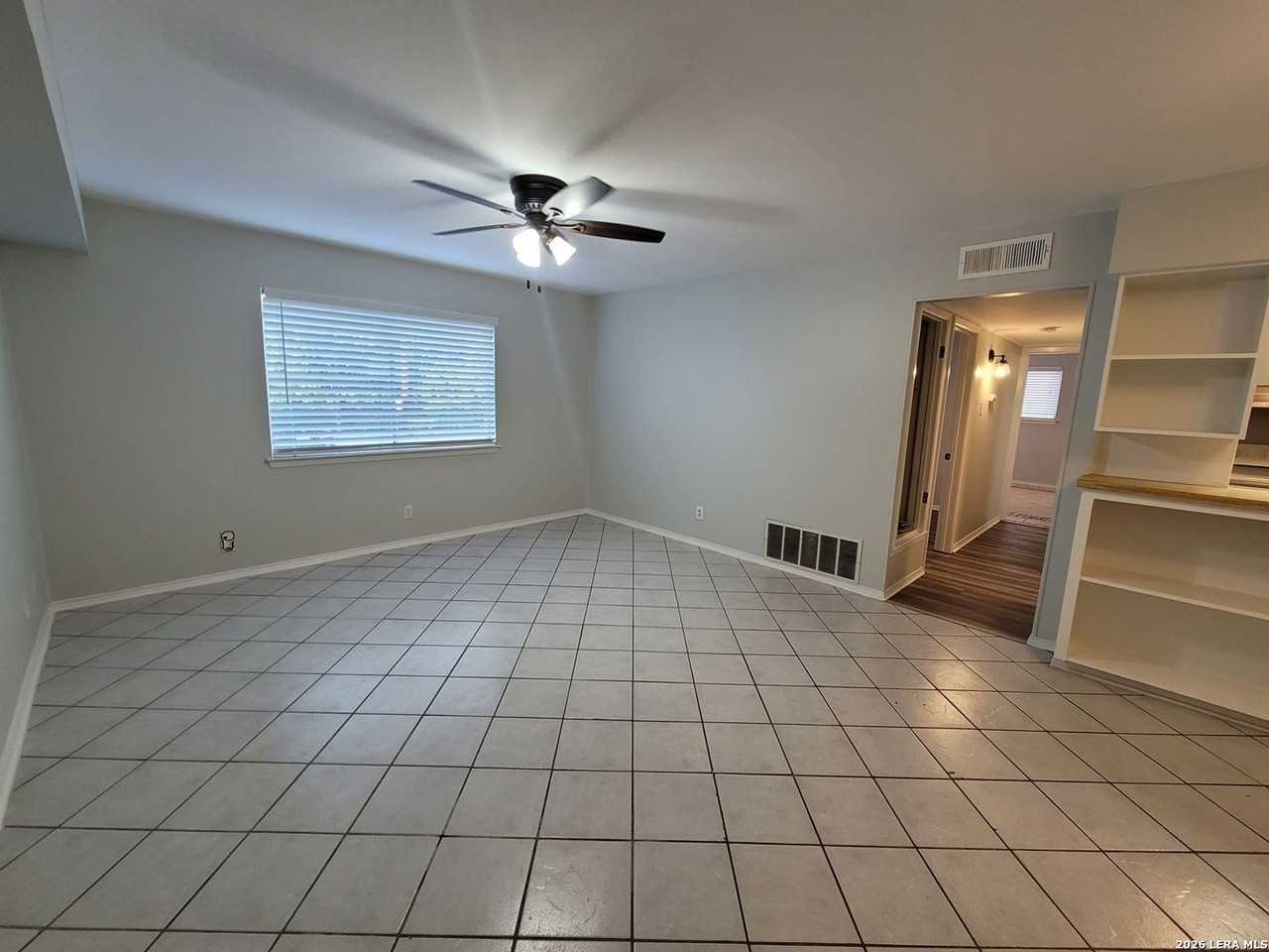 219 W Silver Sands Dr #5 - Photo 3 of 26