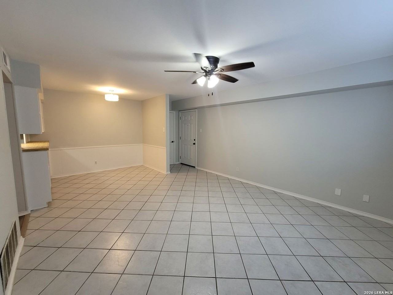 219 W Silver Sands Dr #5 - Photo 5 of 26