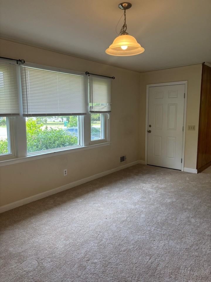 2426 Peach Orchard Rd - Photo 6 of 32