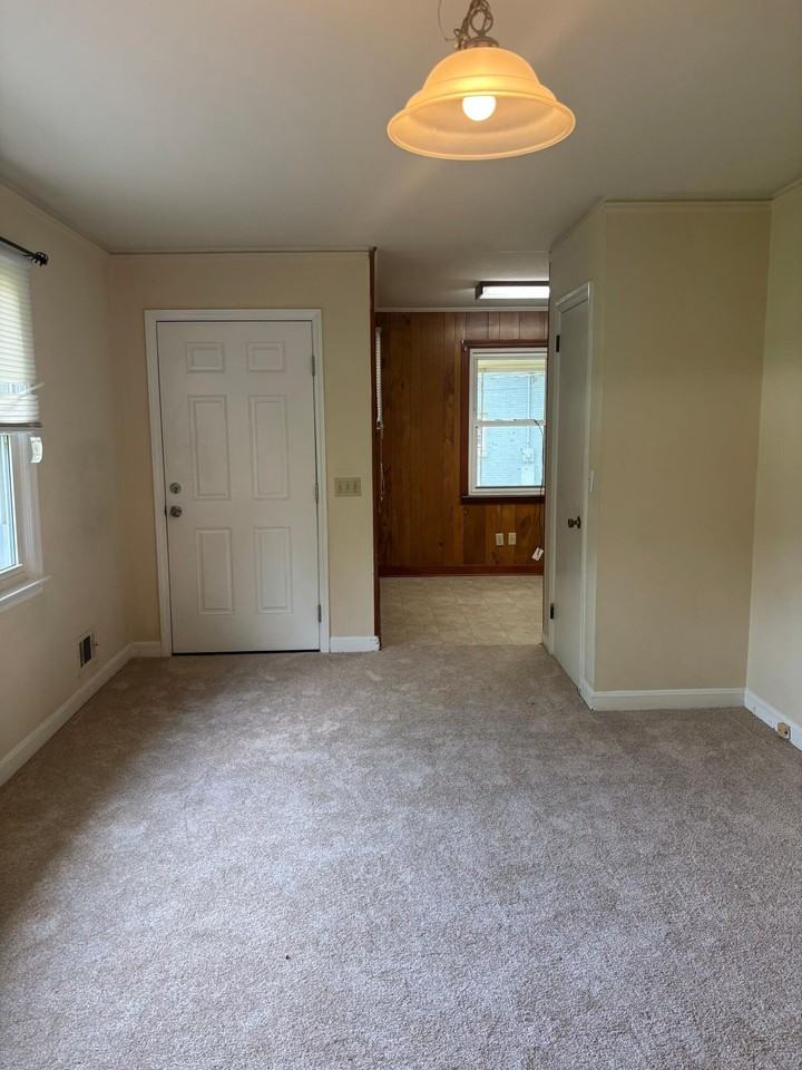 2426 Peach Orchard Rd - Photo 7 of 32