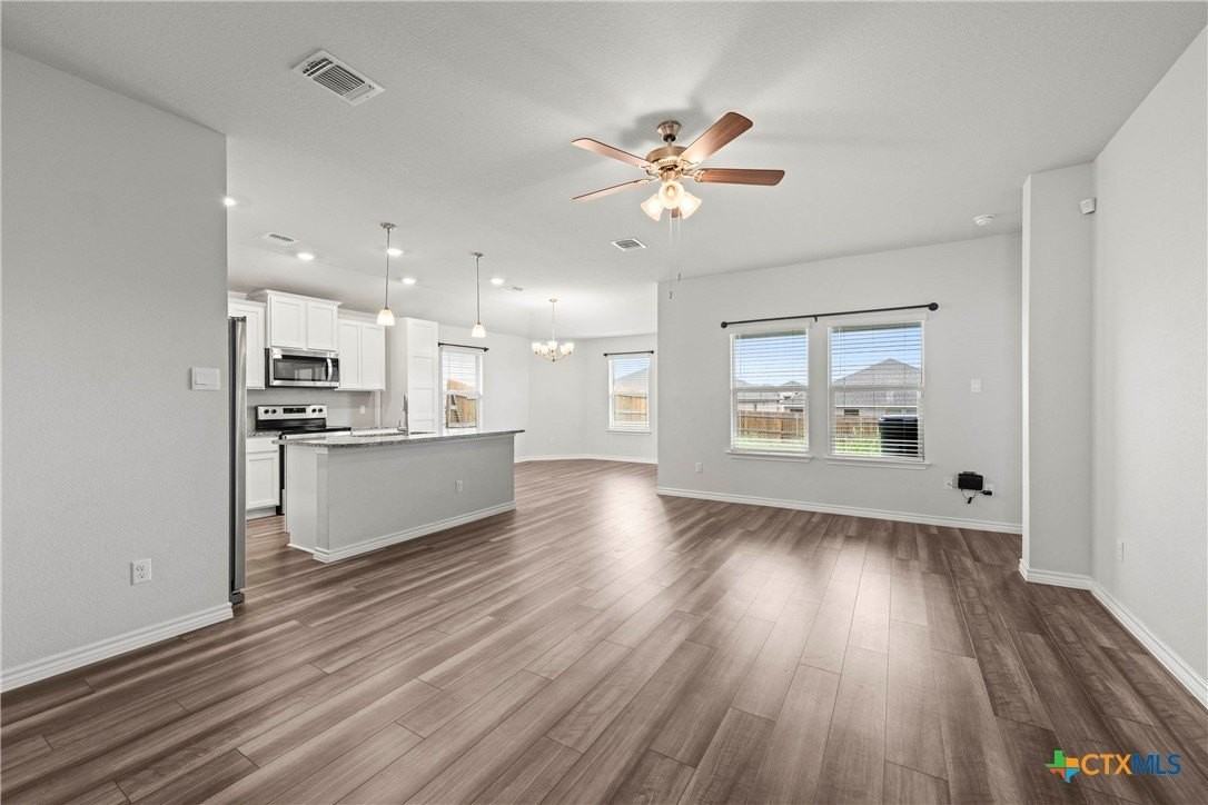 1937 Rosson St - Photo 4 of 19