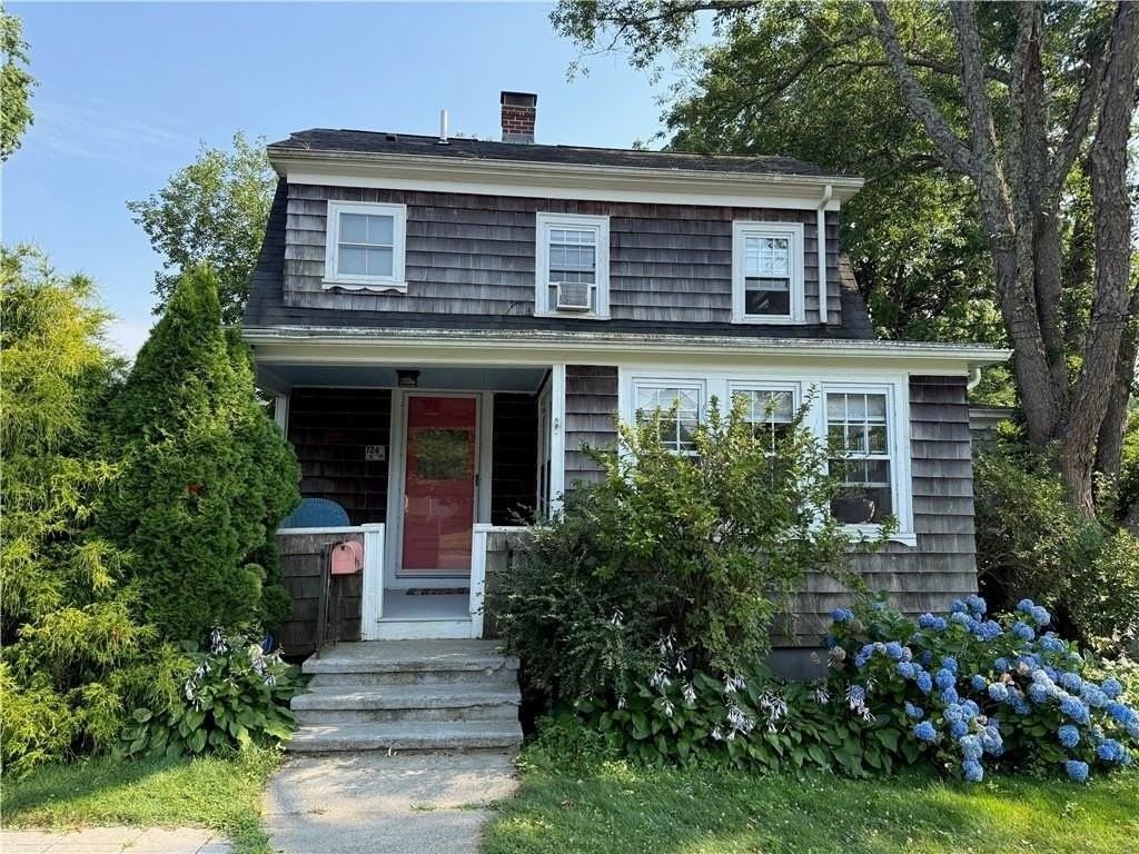 124 Beach Rd